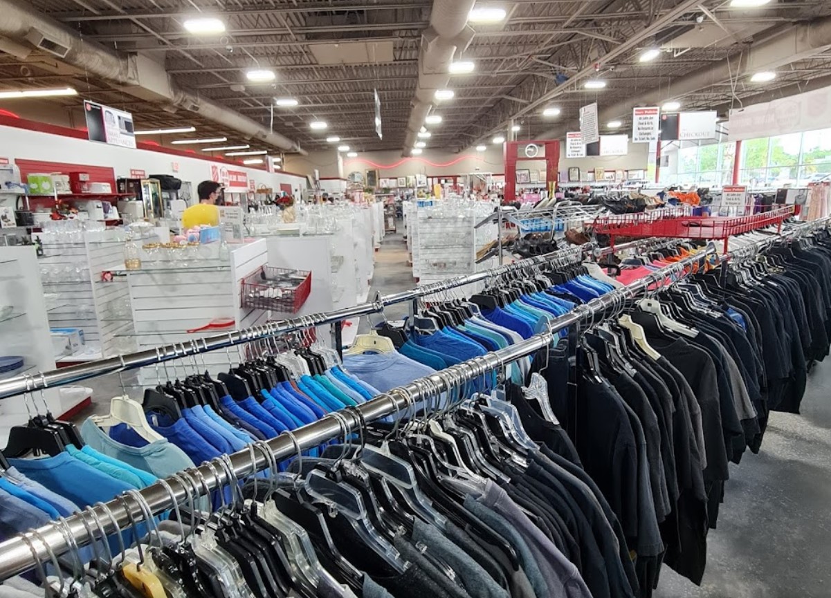 Florida Clothing Donation Bins & Drop Off Boxes Near You